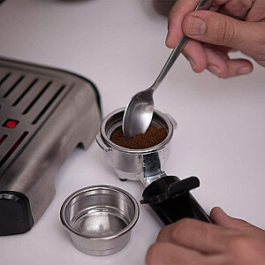 Кофеварка для эспрессо Black+Decker BXCO1200E (1200Вт)