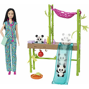 Lelle Bārbija Mattel rūpējas par pandām Komplekts ar lelli (HKT77)