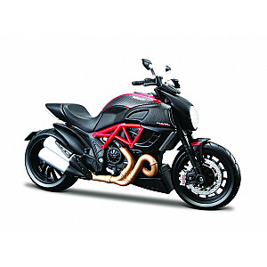 Мотоцикл Ducati Diavel Carbon 1/12
