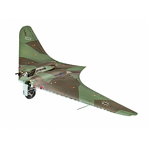 Пластиковая модель Horten Go229 A-1 1/32