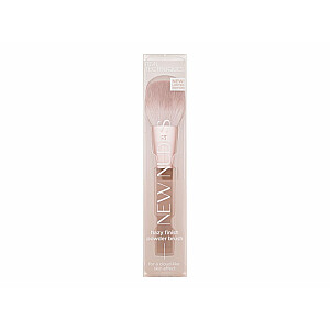 Hazy Finish New Nudes Powder Brush, 1 gab.