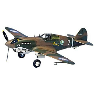 P-40S Tomahawk plastmasas modelis.