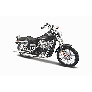 Модель мотоцикла Harley-Davidson 2006 Dyna Street Bob черный 1/18