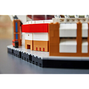 LEGO CREATOR EXPERT 10272 «ОЛД ТРАФФОРД» — «Манчестер Юнайтед»