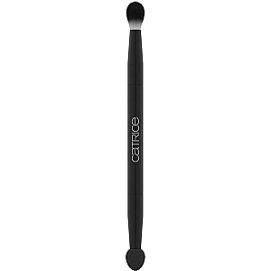 CATRICE Magic Perfectors Duo Eyeshadow Brush ir divu galu acu ēnu otiņa.