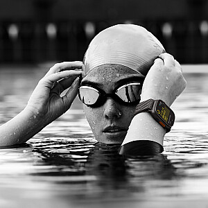 Watch Ultra 2 (2024) 49mm Melnais titāns/Melnais takas cilpa - M/L