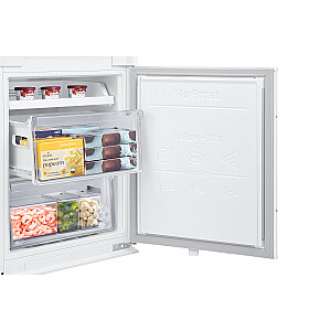 Холодильник с морозильной камерой Samsung BRB30600FWW Встраиваемый F Белый