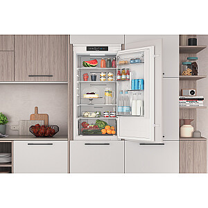 Indesit INC18 T311 холодильник с морозильной камерой встраиваемый 250 л F Белый