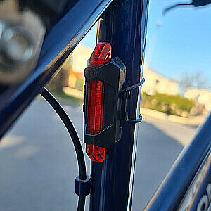 Goodbuy velosipēda lukturis ar USB kabeli