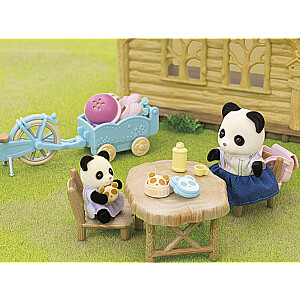 SYLVANIAN FAMILIES Velosipēda un skrituļslidu komplekts - Pandu meitenīte