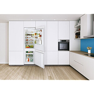 Встроенный холодильник Candy Fresco CBT5518EW